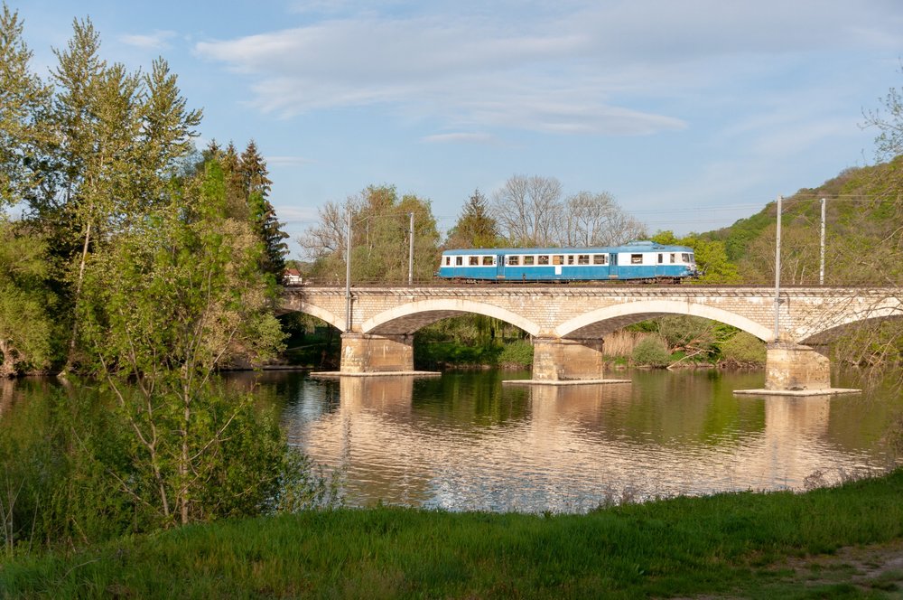 Escapade dans le Haut-Doubs en Micheline des années 60 Samedi 1er et dimanche 2 juin